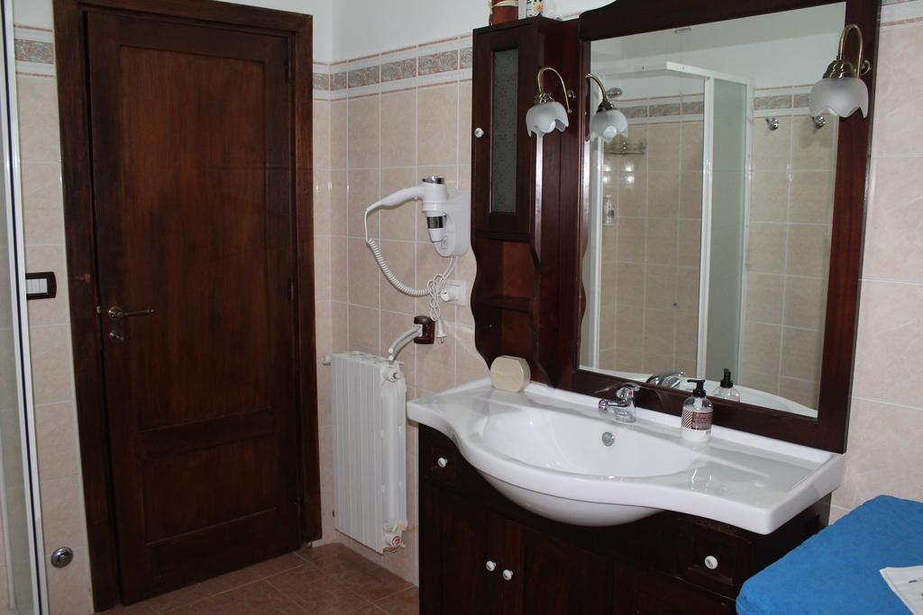 Casa Vacanze Borgo Borghese SantʼAlessio Siculo Pokoj fotografie