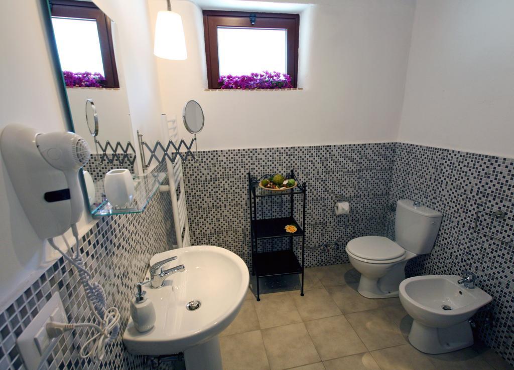 Casa Vacanze Borgo Borghese SantʼAlessio Siculo Pokoj fotografie