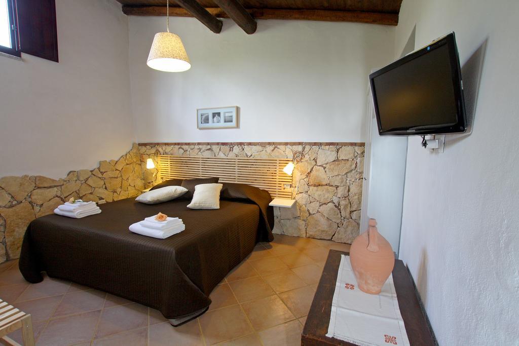 Casa Vacanze Borgo Borghese SantʼAlessio Siculo Pokoj fotografie